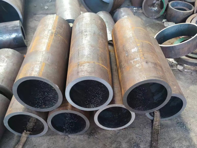 武穴12Cr1MovG无缝钢管切割